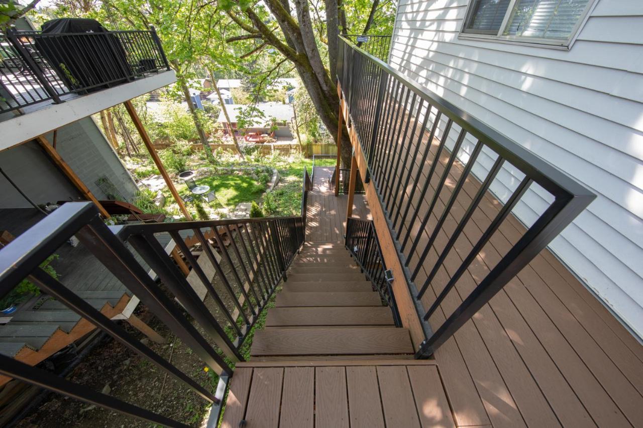 High Point Guesthouse - Next To Seattle Chinese Garden エクステリア 写真